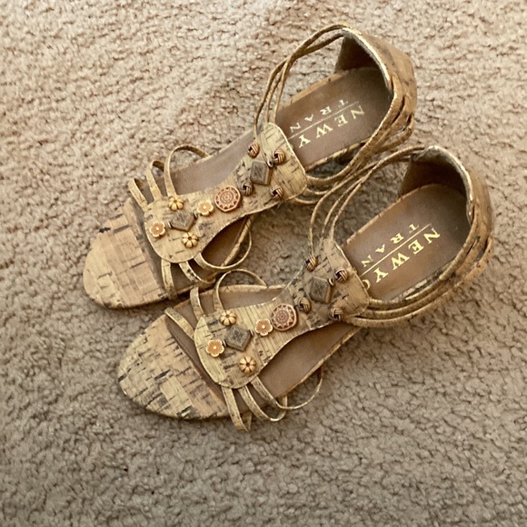 New York Transit ladies sandals. Excellent condition - Picture 2 of 5